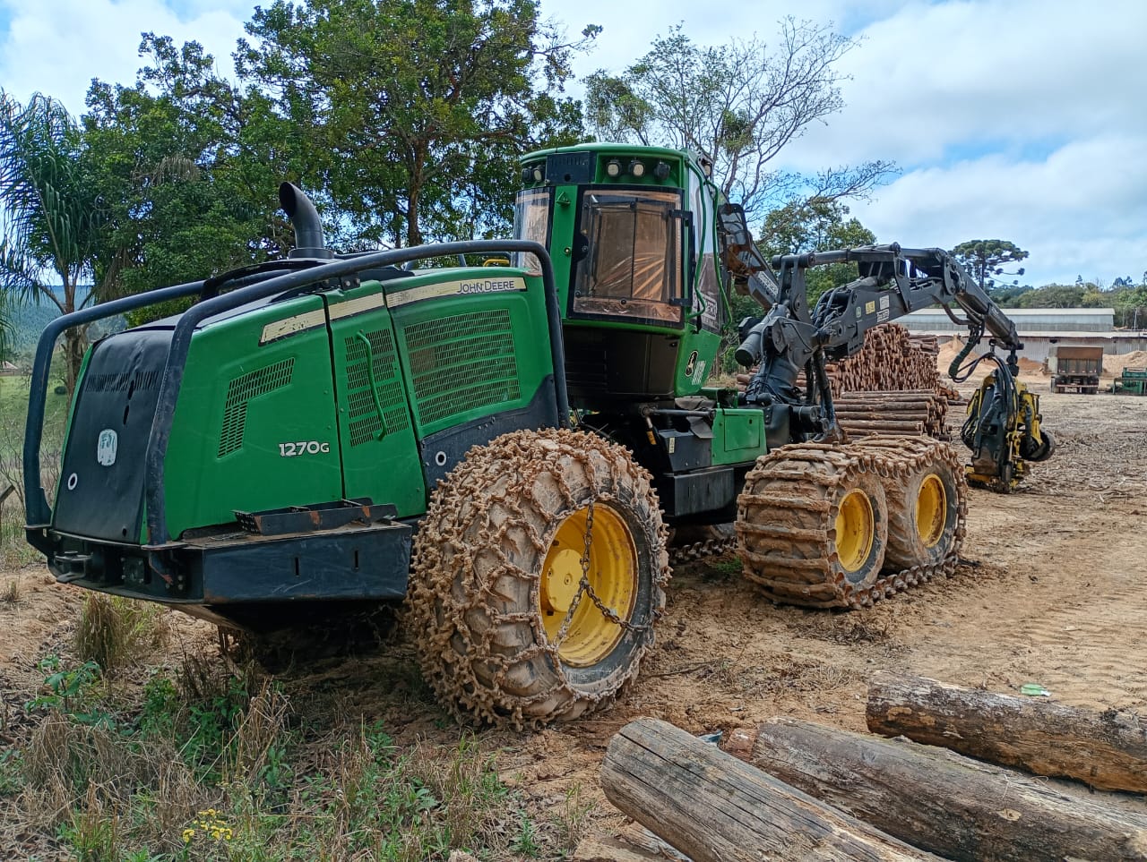 Wheel Harvester HT 1270G